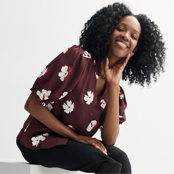 Nine West Tops - Women's Nine West Adaptive Ruffle Shirt in Plum Kiki Floral